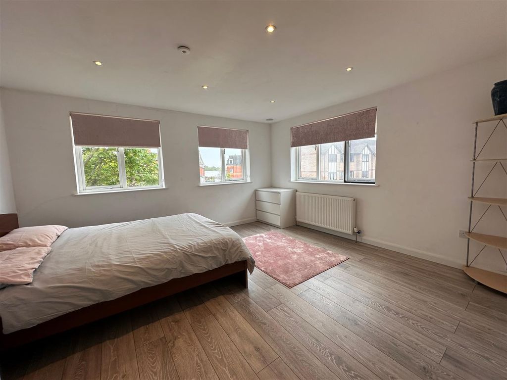 Property photo 2 of 10 1.Jpg