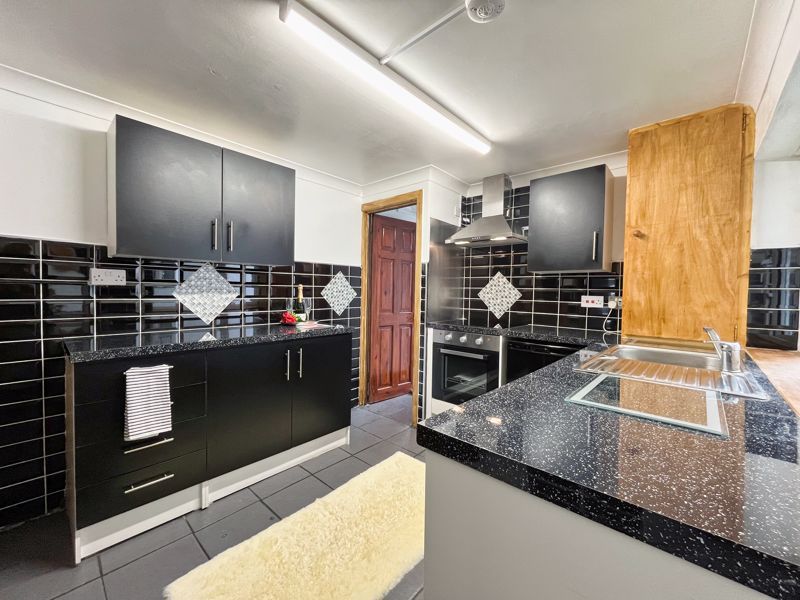 Property photo 2 of 44 Photo 13