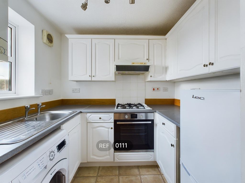 Property photo 1 of 12 Kitchen
