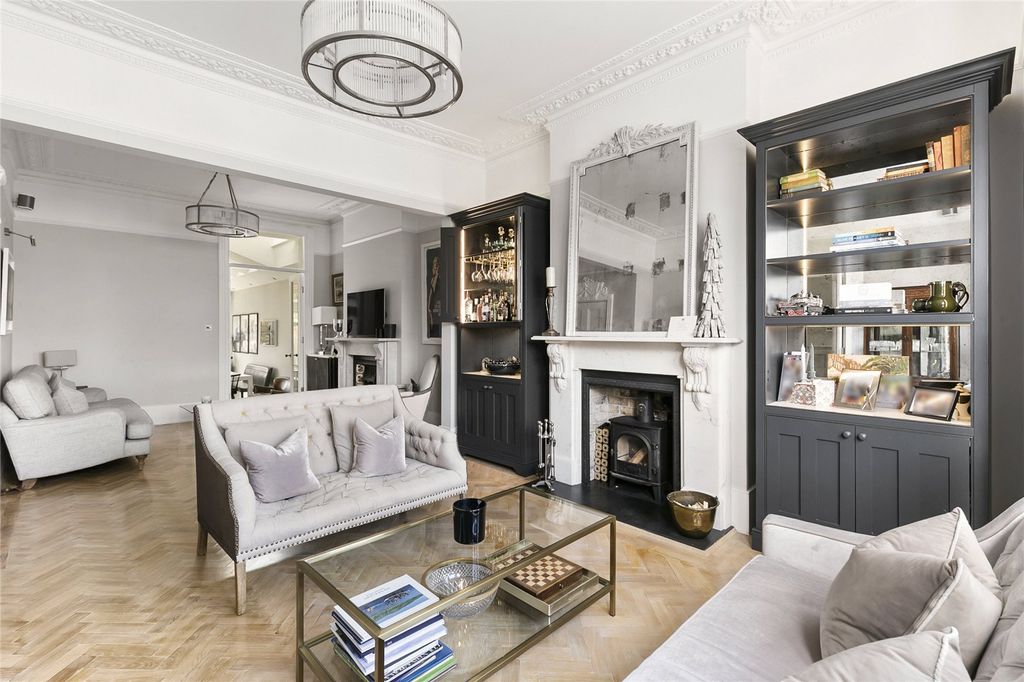 Property photo 3 of 23 Picture No. 05