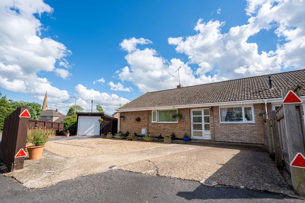 Property photo 1 of 48