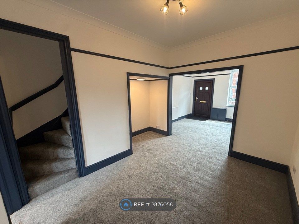 Property photo 3 of 16 Dining Room
