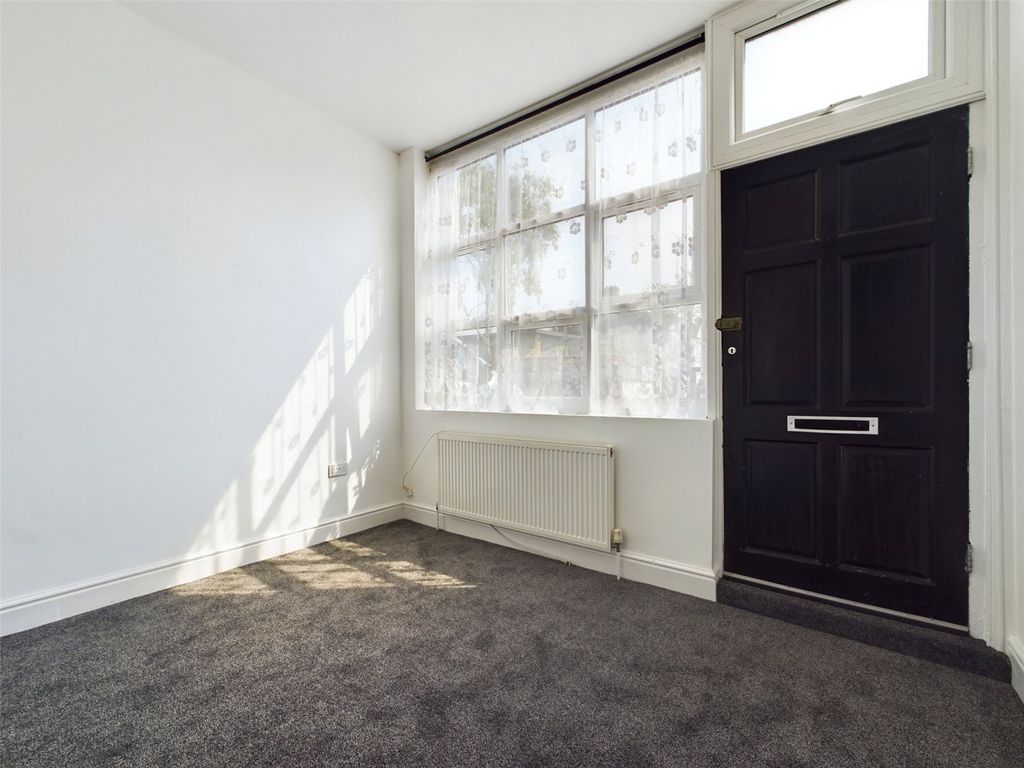 Property photo 3 of 21 Picture No. 23