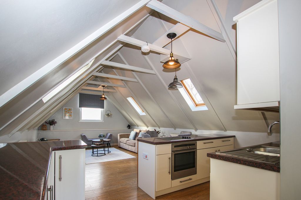 Property photo 2 of 11 Photo 1