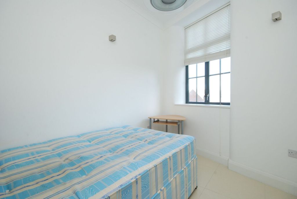 Property photo 2 of 4