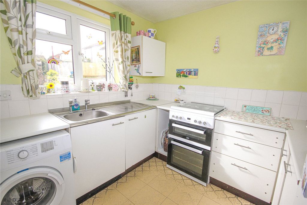 Property photo 2 of 8 Picture 2