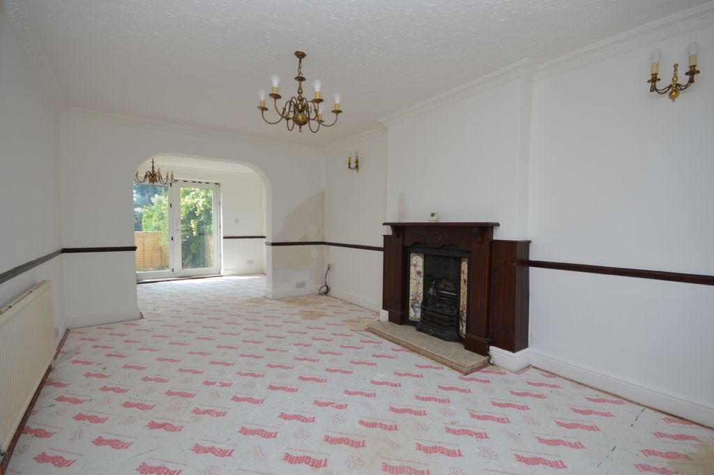 Property photo 3 of 8 Living Room
