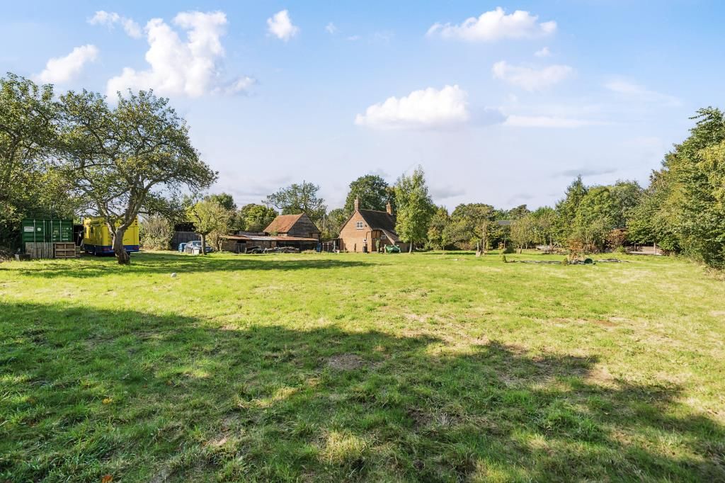 Property photo 3 of 22 Outside View