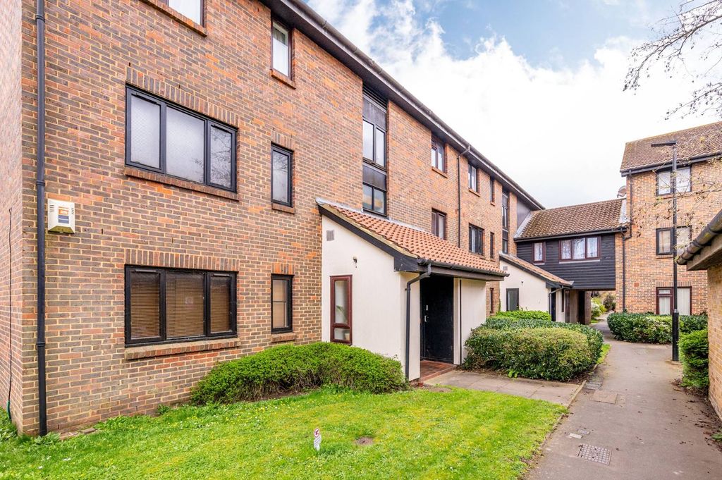 Property photo 1 of 6