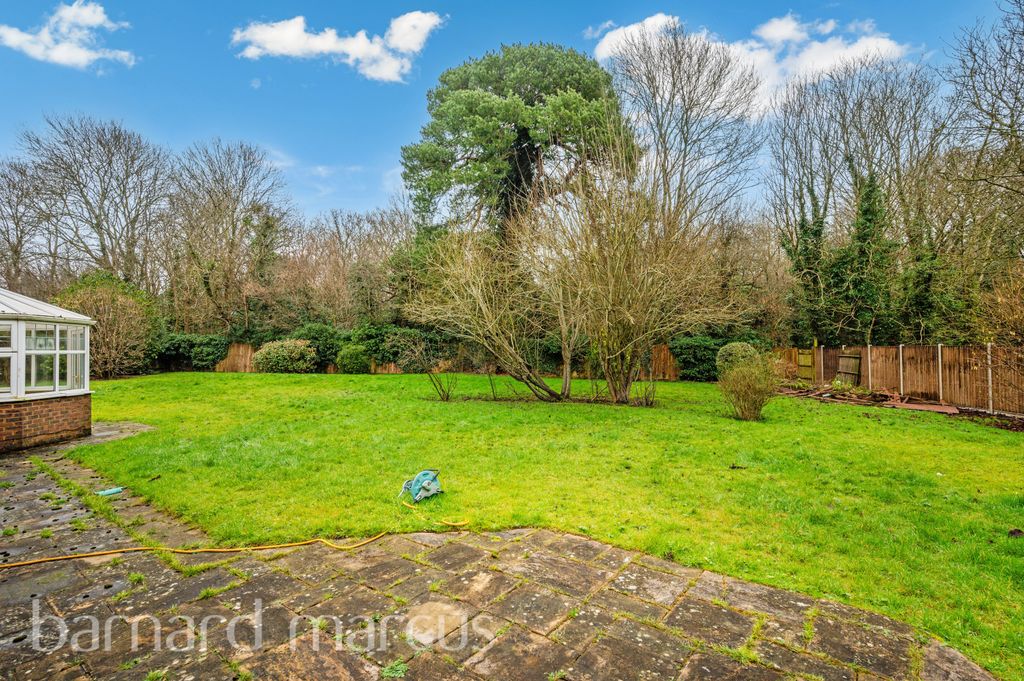 Property photo 1 of 8 Image