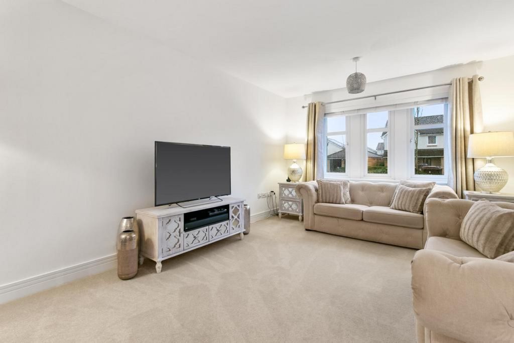 Property photo 3 of 23