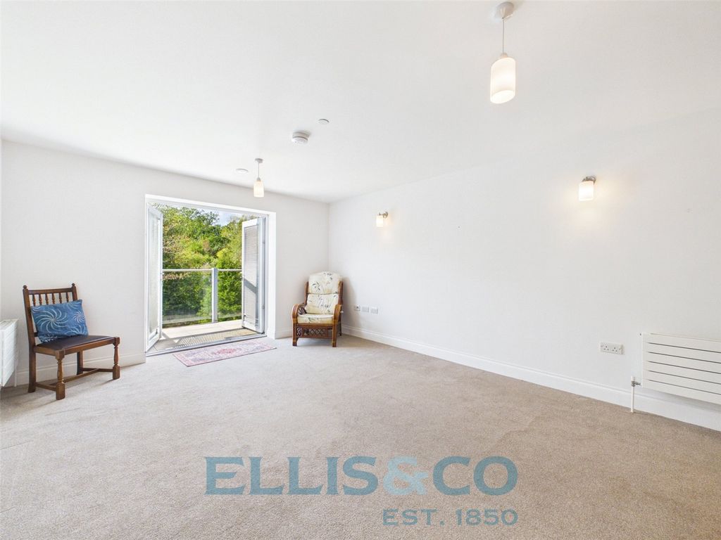 Property photo 3 of 13 Picture No. 09