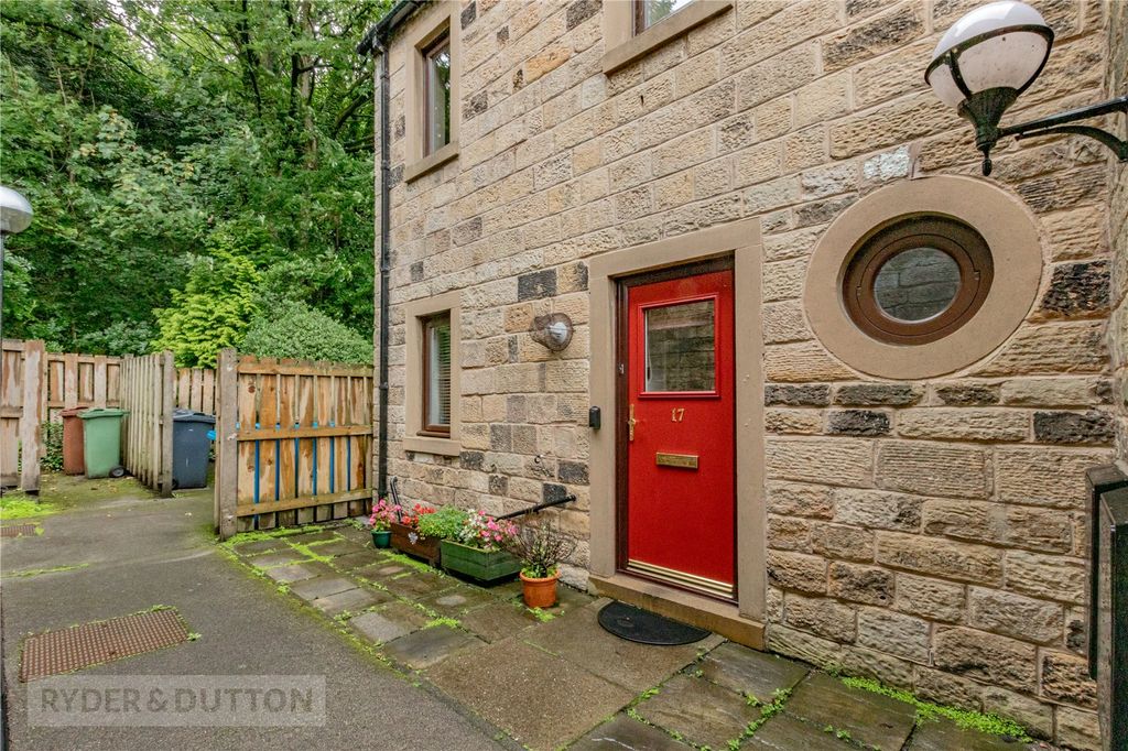 Property photo 1 of 15 Front