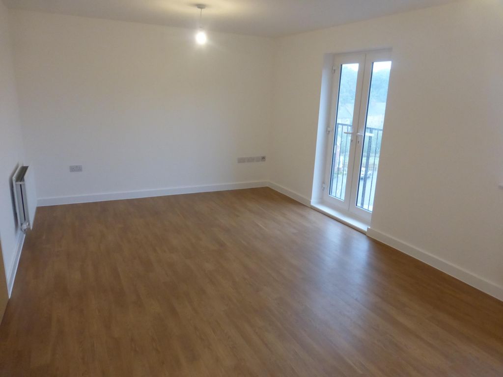 Property photo 2 of 8 Living Room