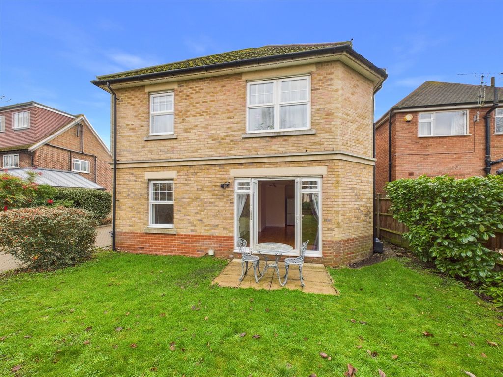 Property photo 3 of 14 Picture No. 12