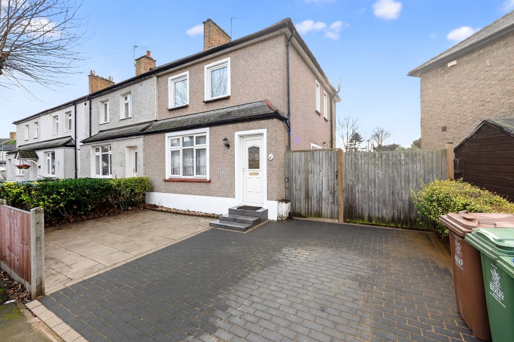 Property photo 1 of 18 Front View