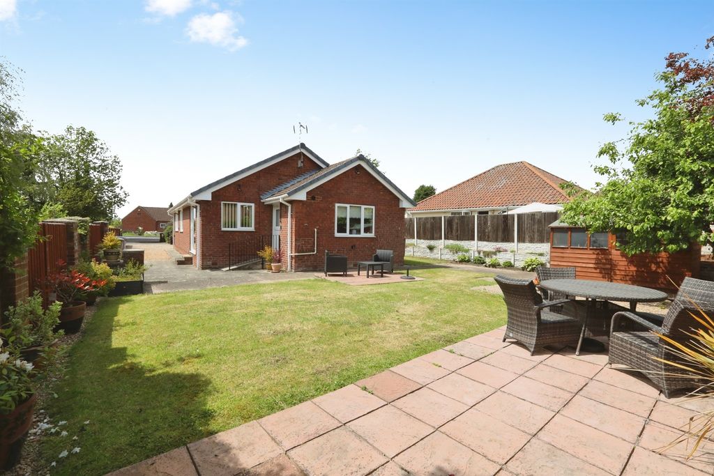 Property photo 2 of 16
