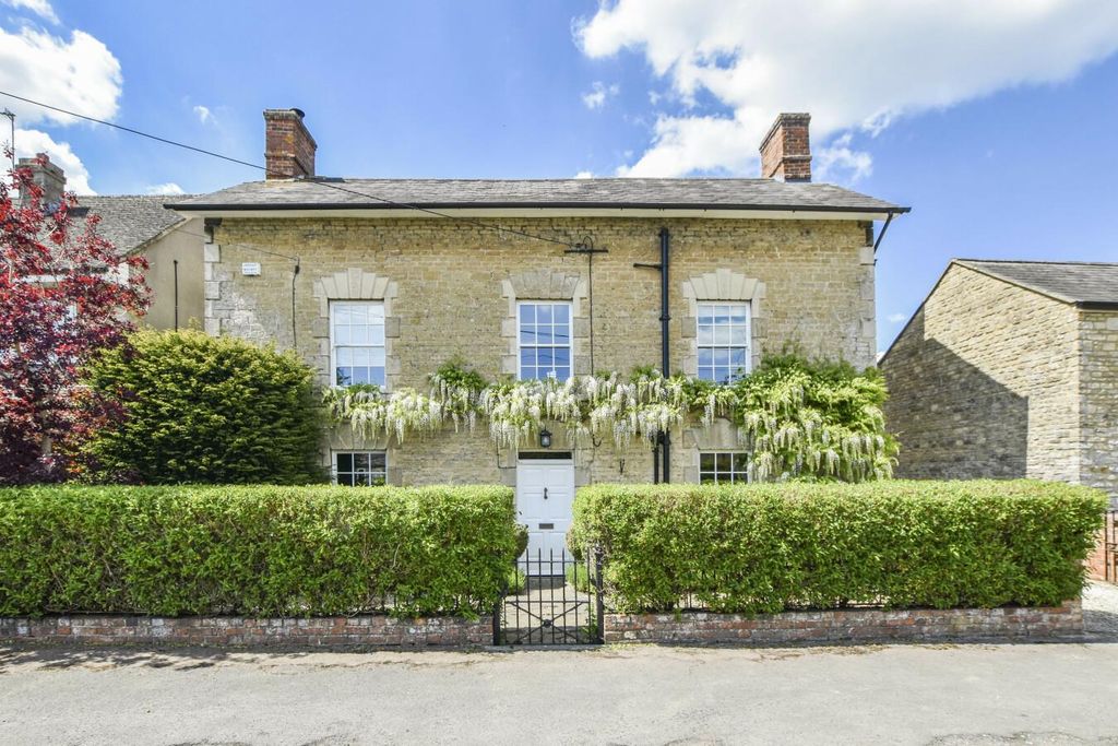 Property photo 1 of 39 3864850_Preview.Jpg