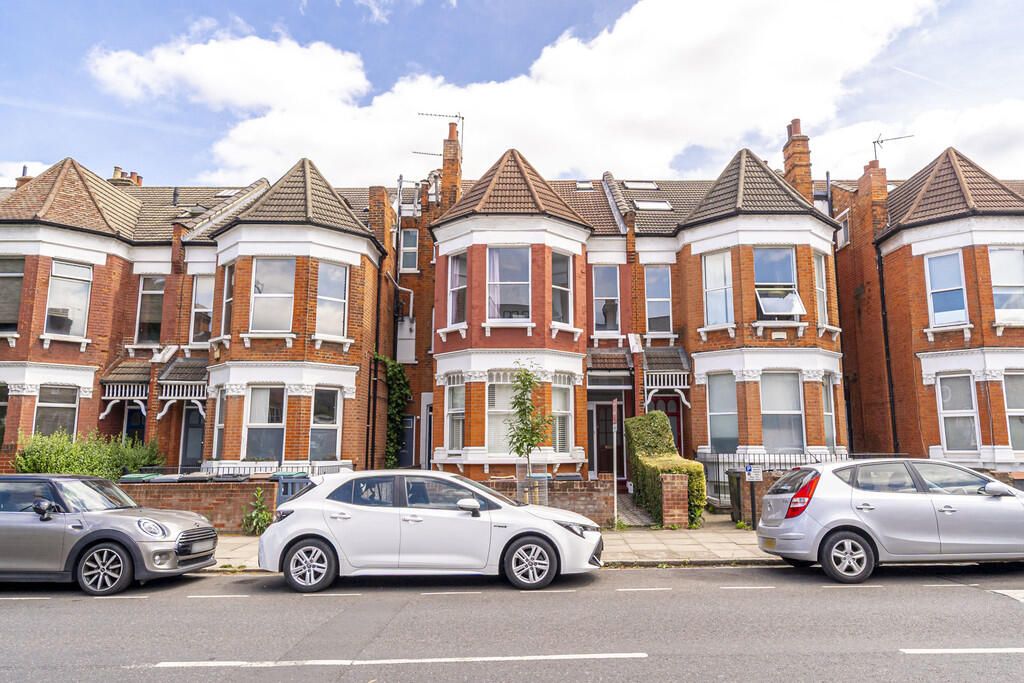 Property photo 1 of 10 To Let Â€“ Four Bedroom Duplex Maisonette, Ferme Park Road, N8