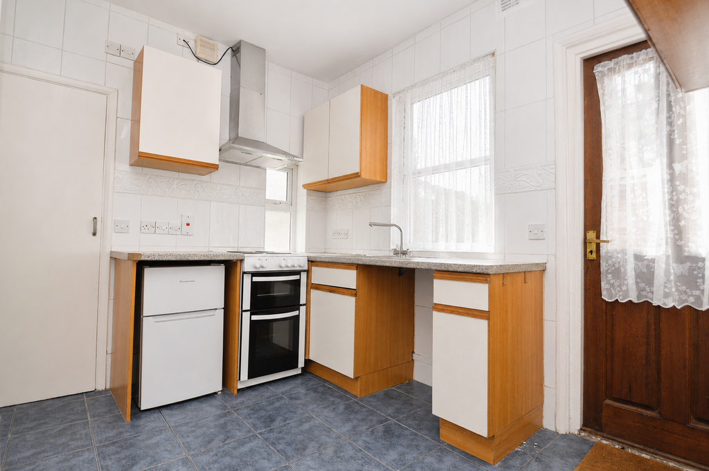 Property photo 2 of 6 B8A2F976-847E-450E-A357-F1c88Aef0Ec4