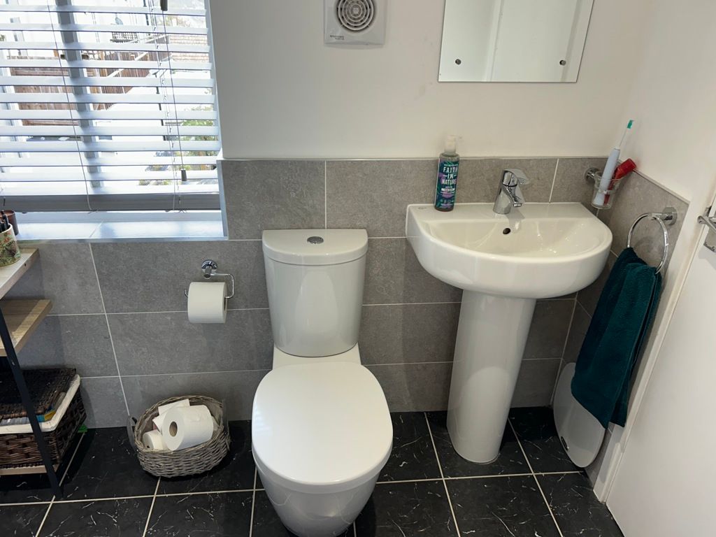 Property photo 3 of 10 Photo 3