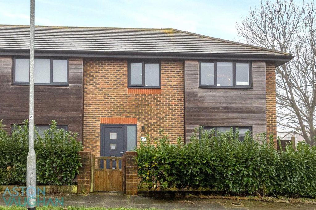 Property photo 2 of 9 4632671