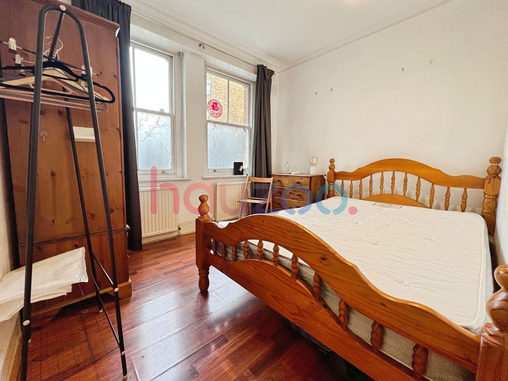 Property photo 3 of 6