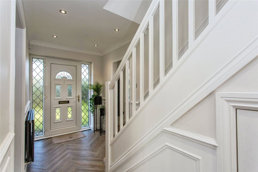 Property photo 3 of 25 Picture No. 28