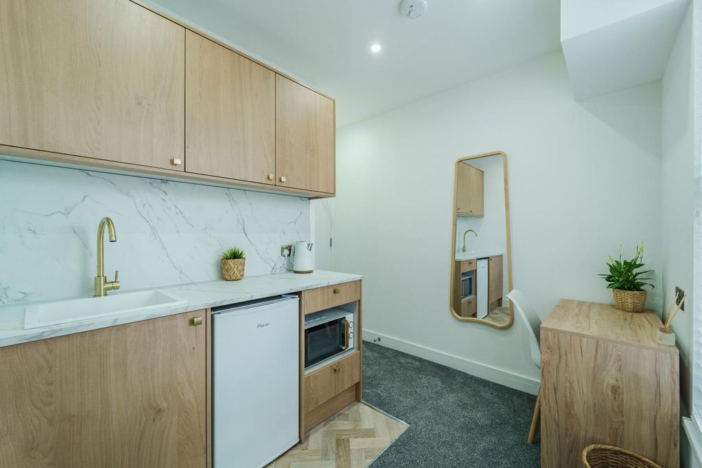 Property photo 1 of 12 R3 4