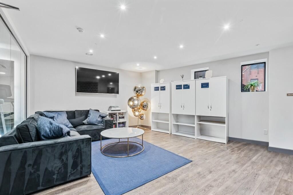 Property photo 1 of 8 Shared Space