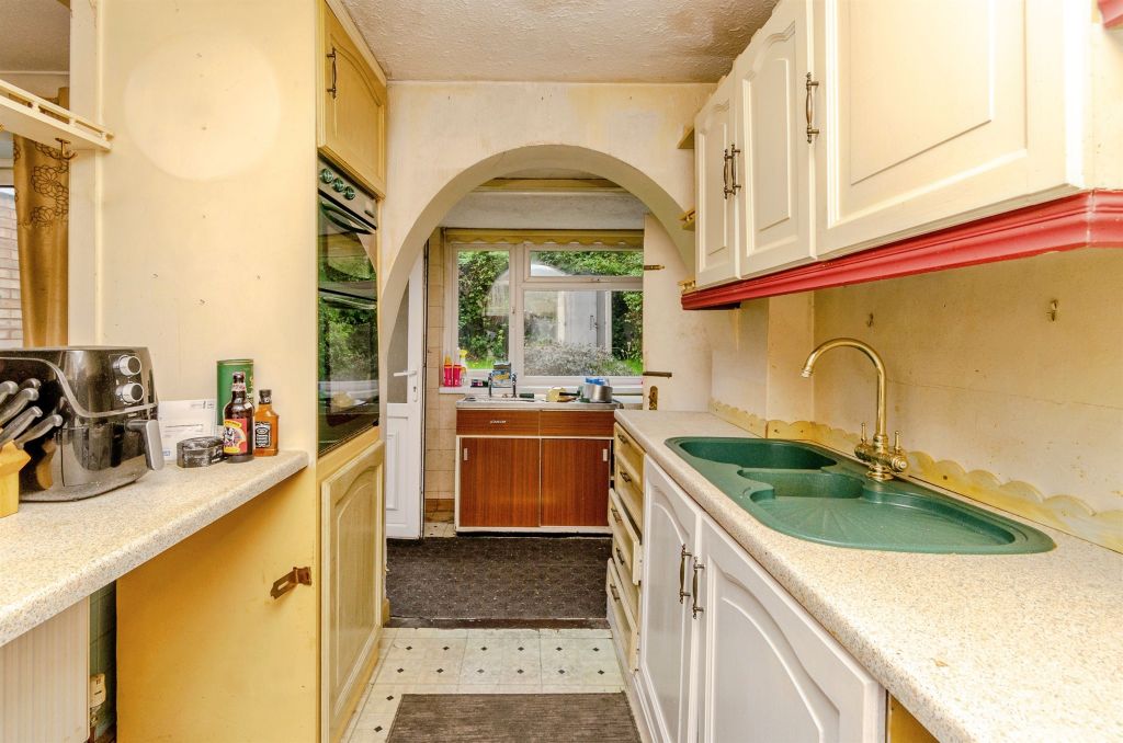 Property photo 3 of 15