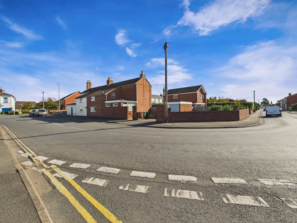 Property photo 2 of 22 Picture No. 46