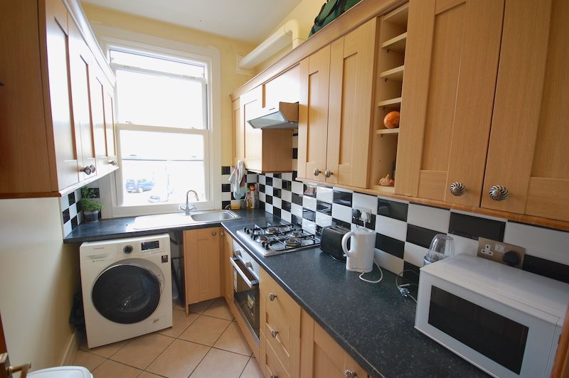 Property photo 2 of 6 Shared Kitchen