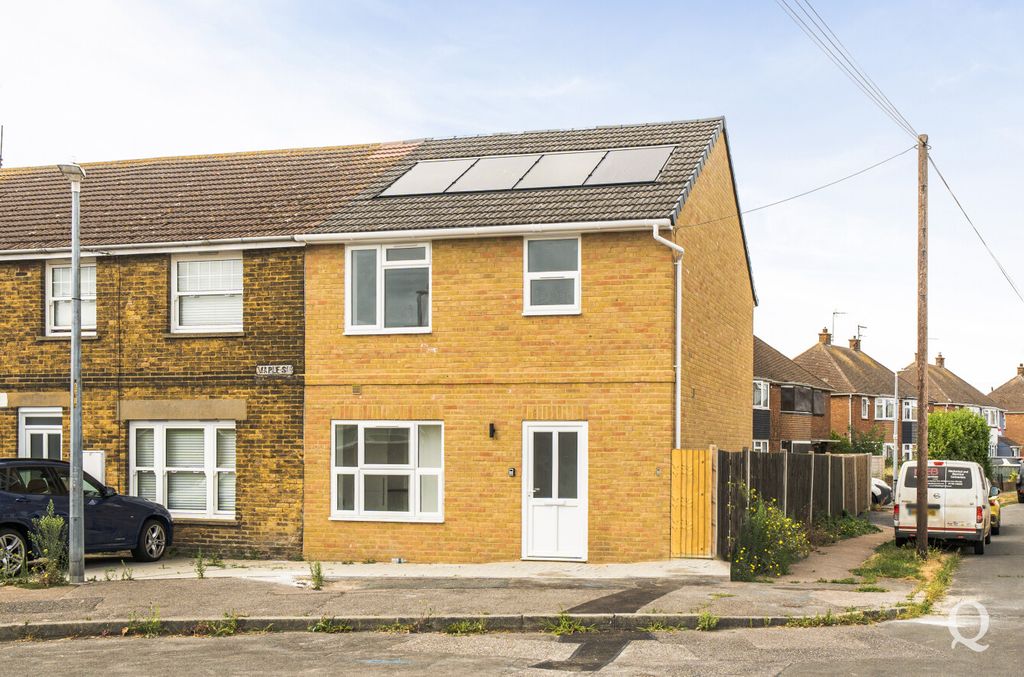 Property photo 1 of 25 E9B6F369-Afa4-42F...