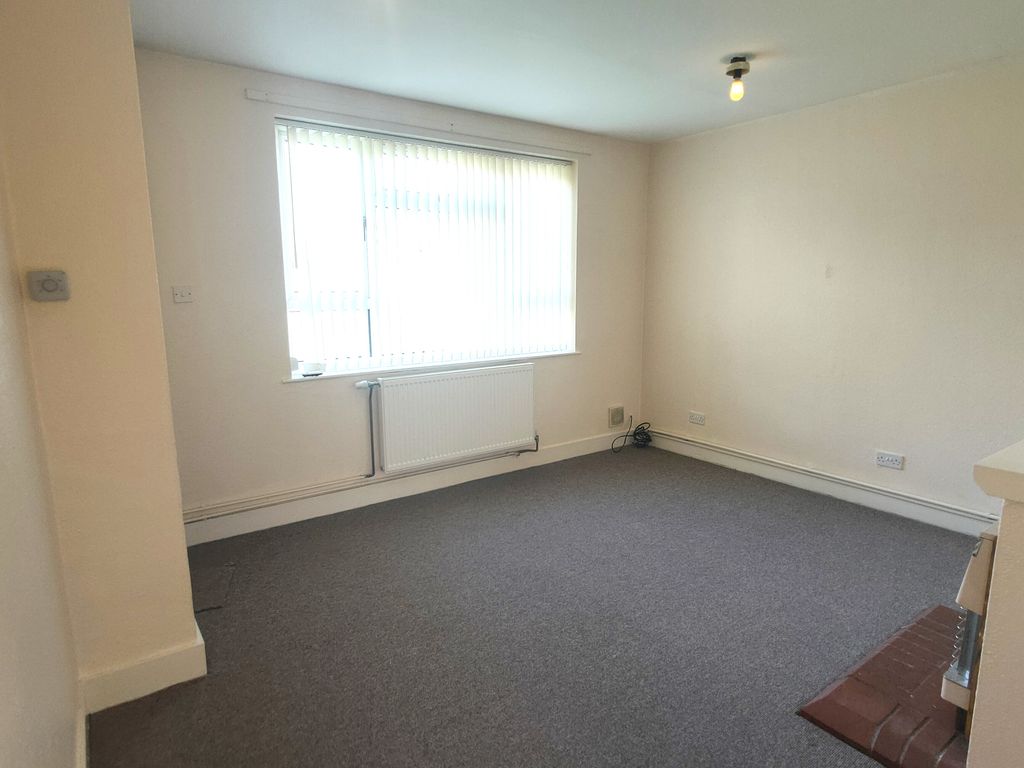 Property photo 2 of 11 Image