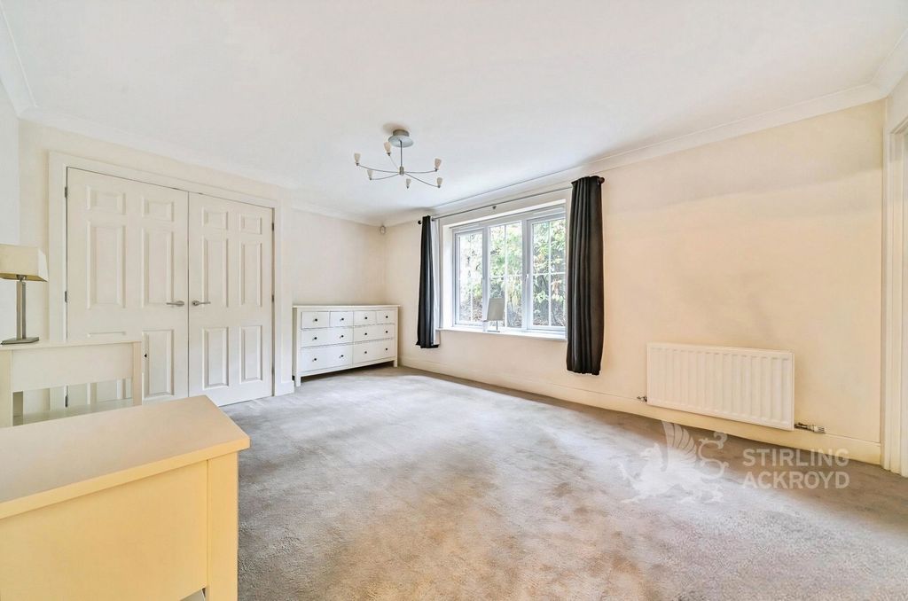 Property photo 3 of 12 Bedroom