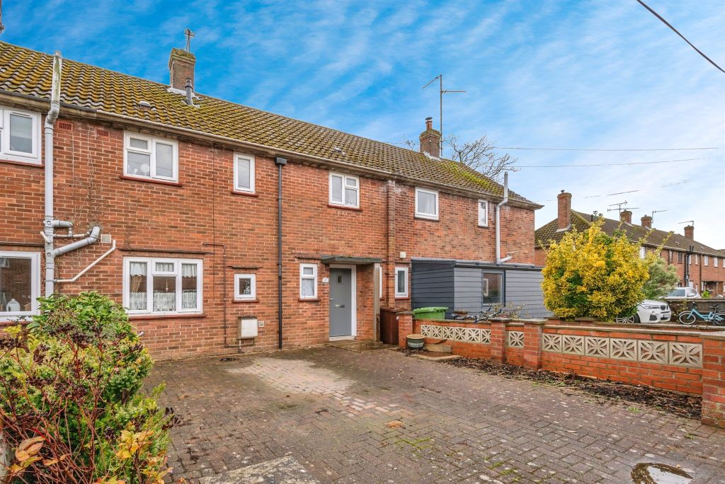 Property photo 1 of 17