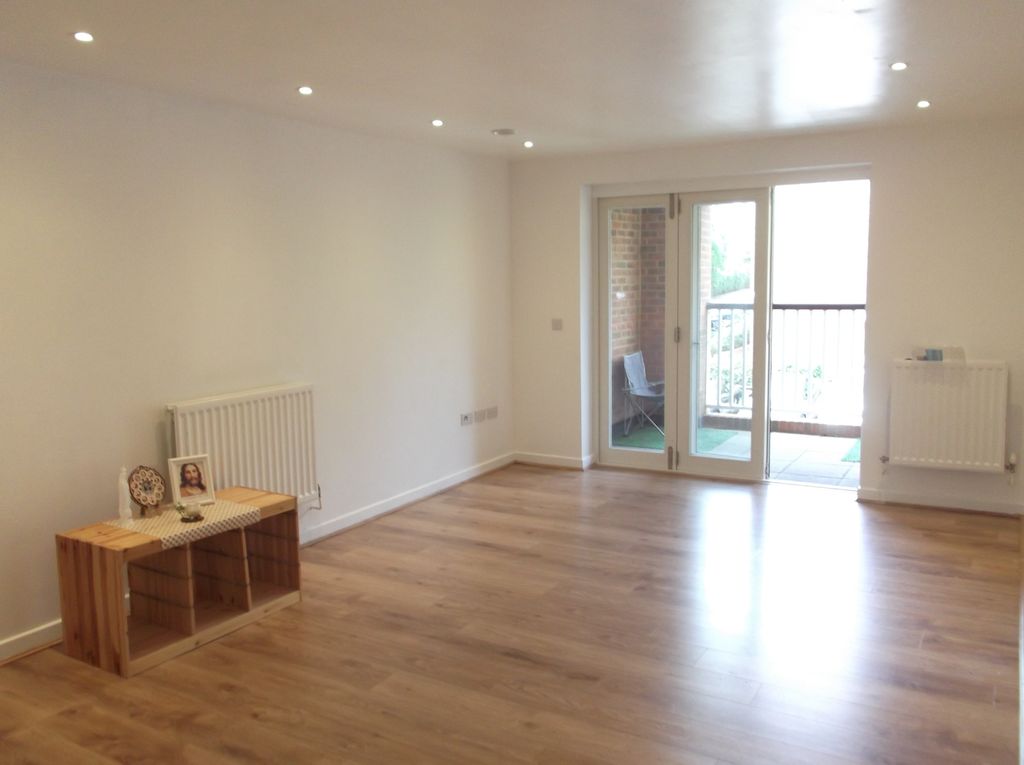 Property photo 2 of 7
