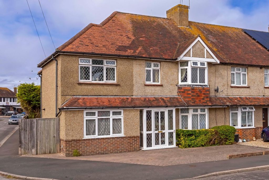 Property photo 1 of 23 Lancing Close_27.Jpg