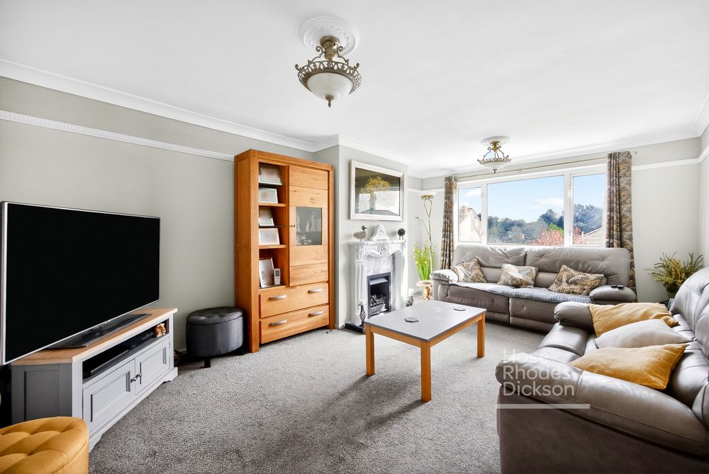 Property photo 2 of 19 Pbox-Img.Jpg