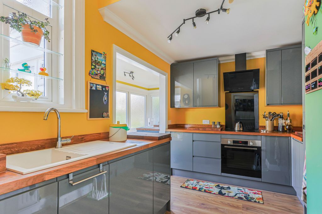 Property photo 2 of 20 333A1384