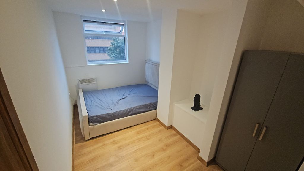 Property photo 3 of 12 Bedroom