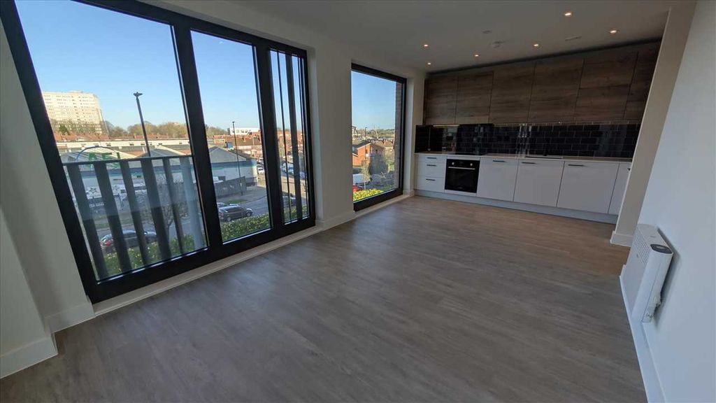 Property photo 1 of 17 Main Picture