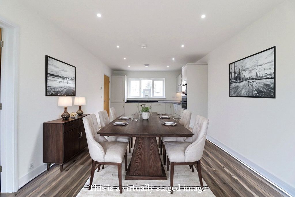 Property photo 1 of 23 1 - Picture No. 24