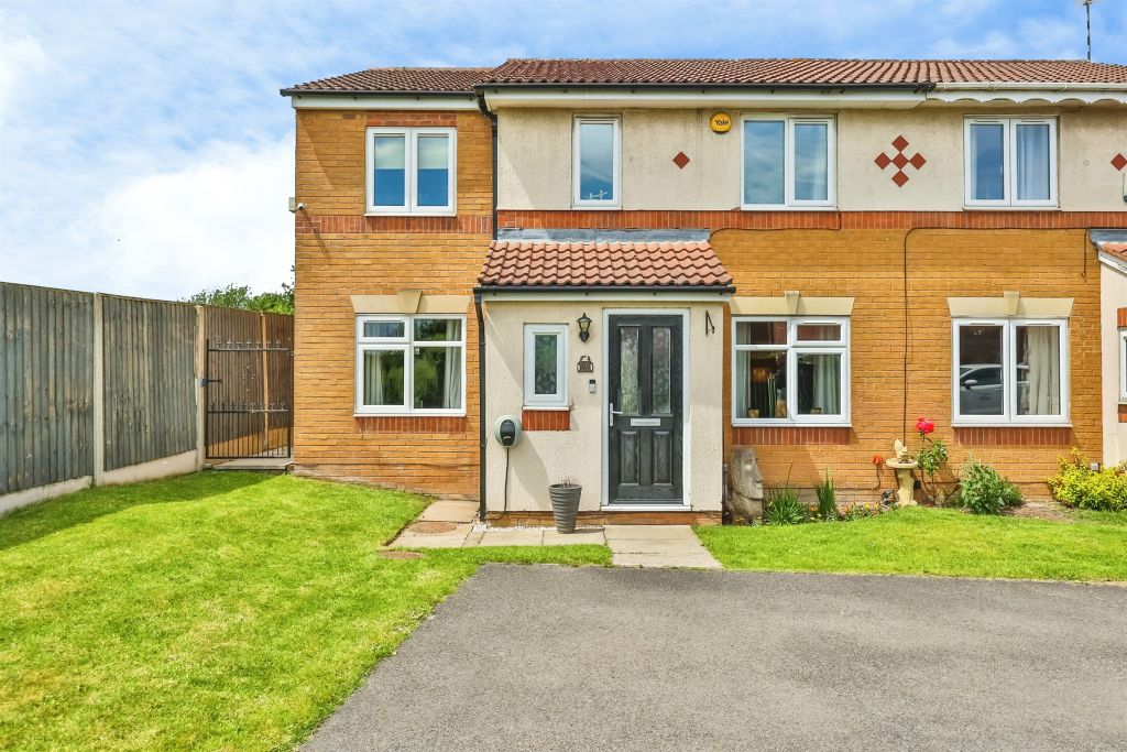 Property photo 2 of 32