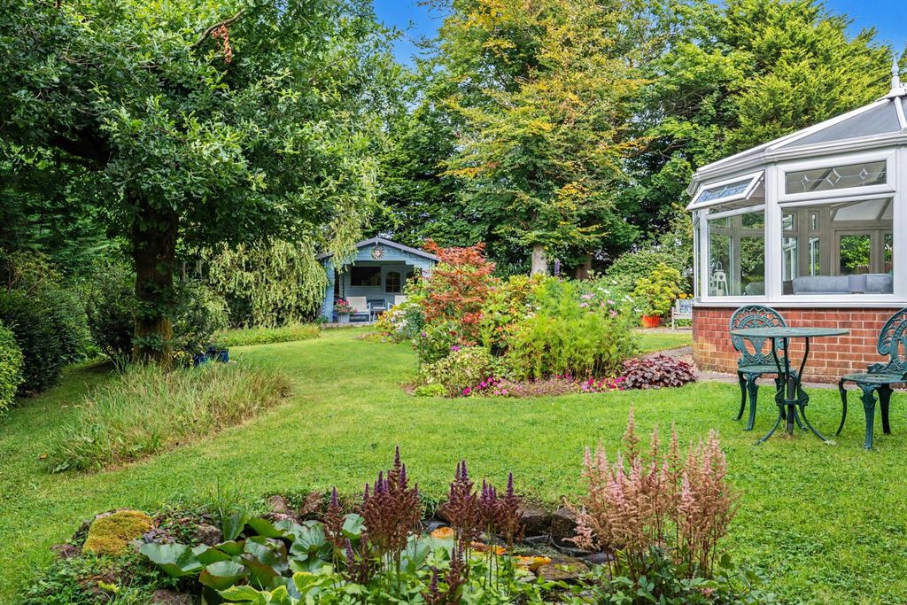 Property photo 2 of 45