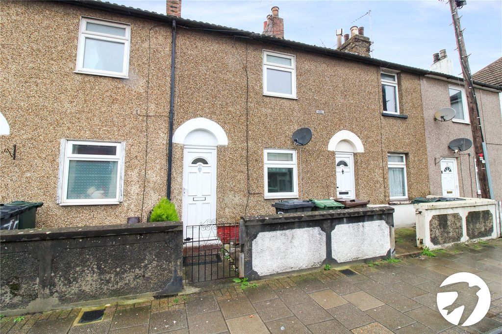 Property photo 1 of 8 Front