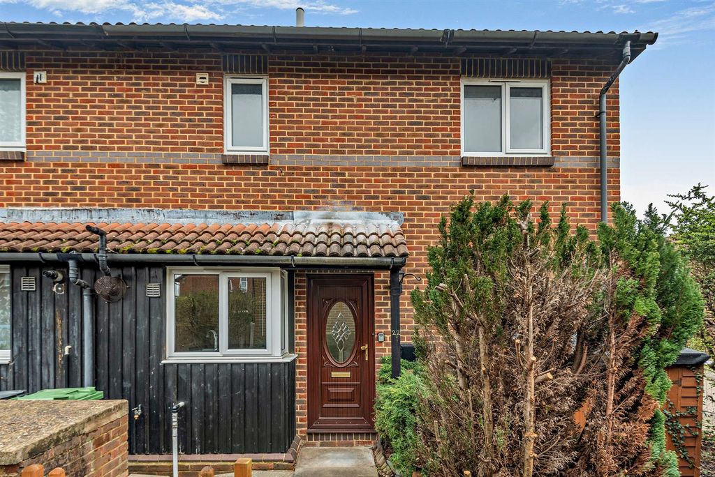 Property photo 1 of 12 8682669-Exterior01-800.Jpg