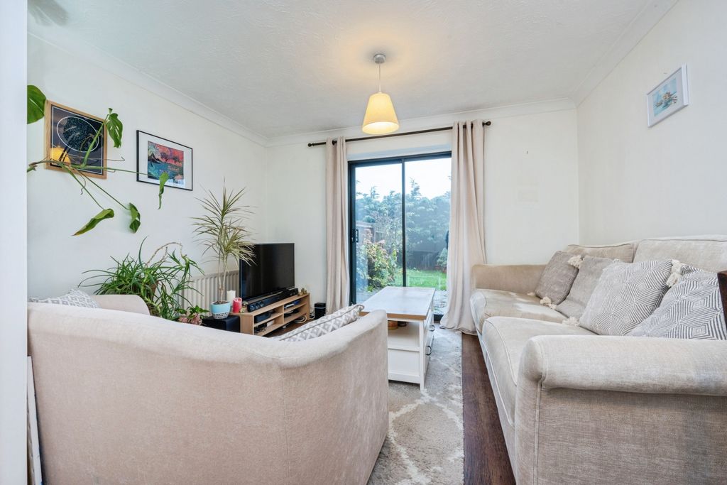 Property photo 3 of 20