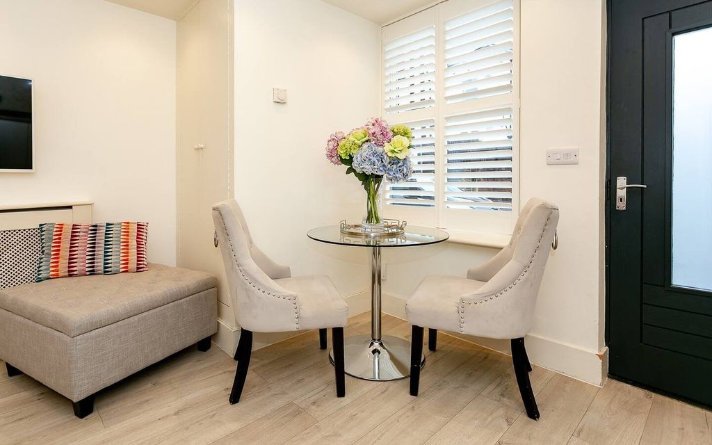 Property photo 3 of 12 Picture No. 10